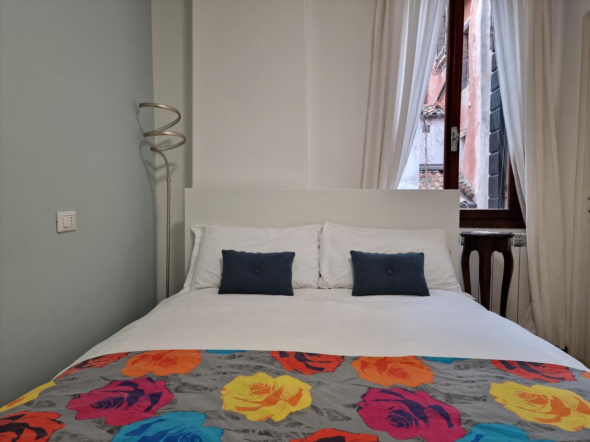 Veneziacentopercento La Forcola Apartment, Next To Rialto Bridge Eksteriør bilde
