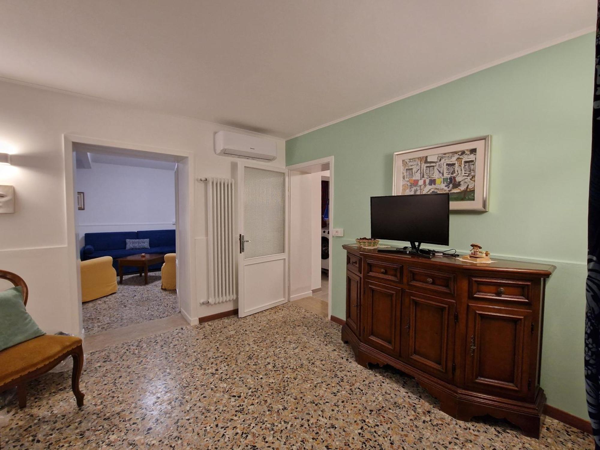 Veneziacentopercento La Forcola Apartment, Next To Rialto Bridge Eksteriør bilde