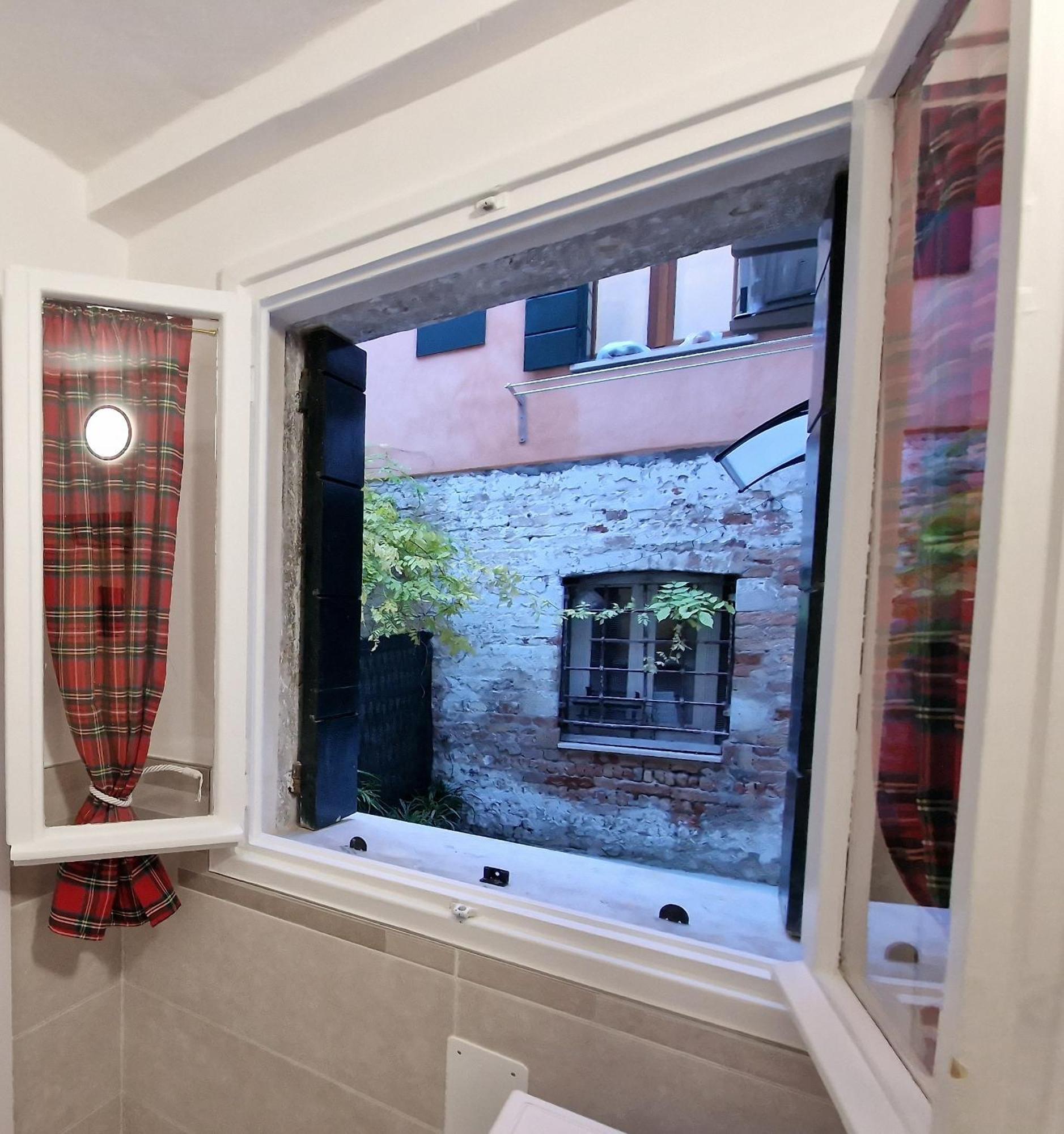 Veneziacentopercento La Forcola Apartment, Next To Rialto Bridge Eksteriør bilde