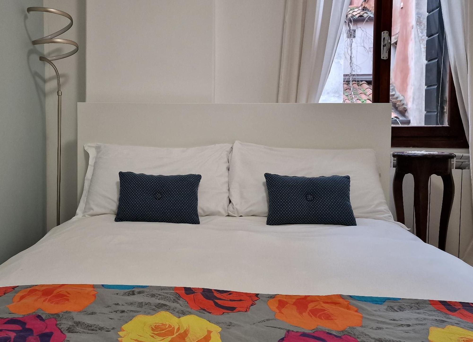 Veneziacentopercento La Forcola Apartment, Next To Rialto Bridge Eksteriør bilde
