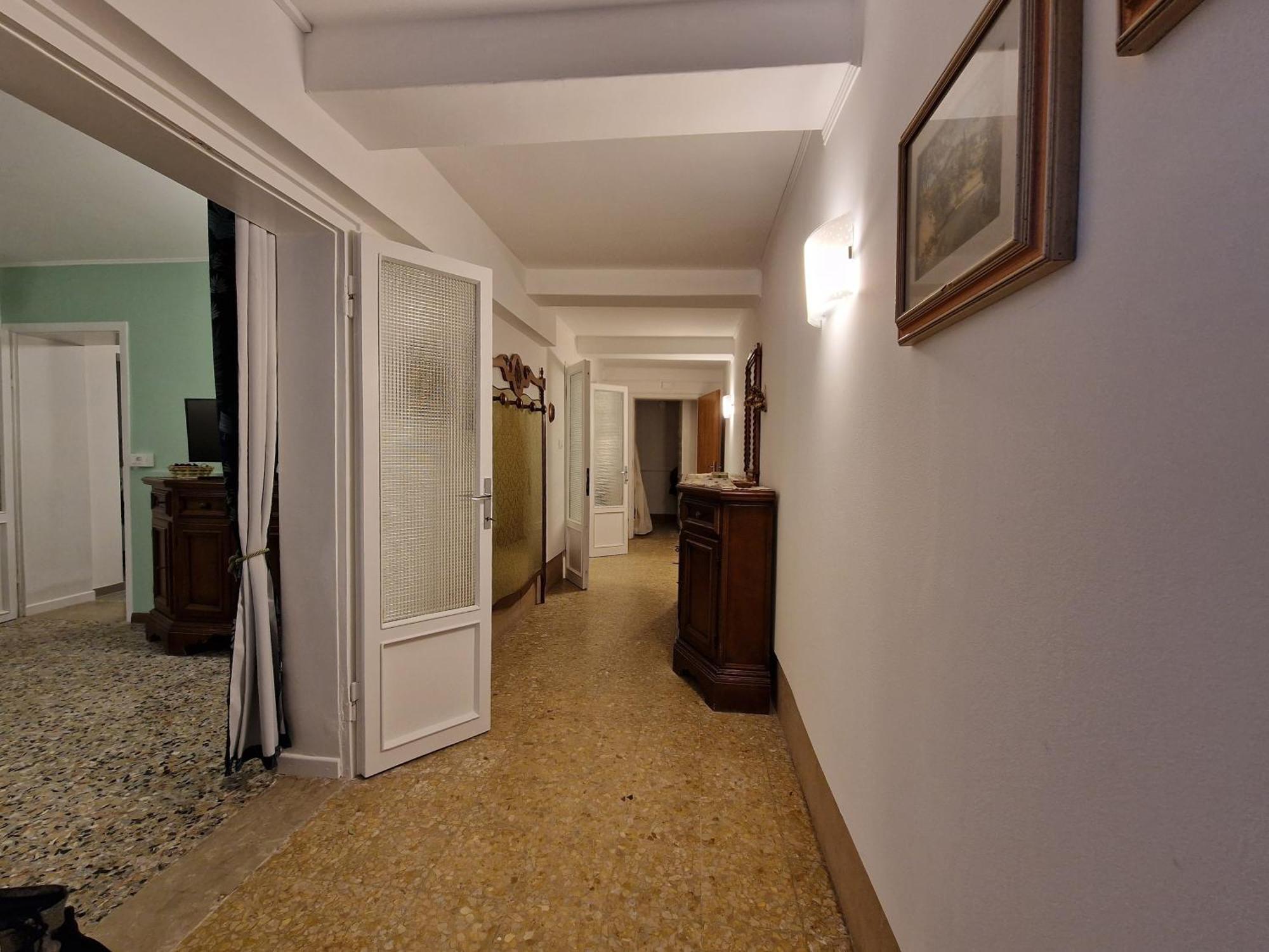 Veneziacentopercento La Forcola Apartment, Next To Rialto Bridge Eksteriør bilde